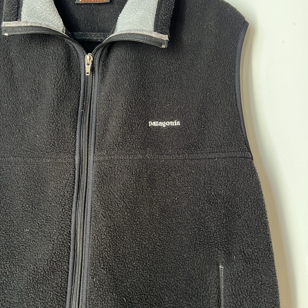 Patagonia Black and Gray Vest - Picture 2 of 4